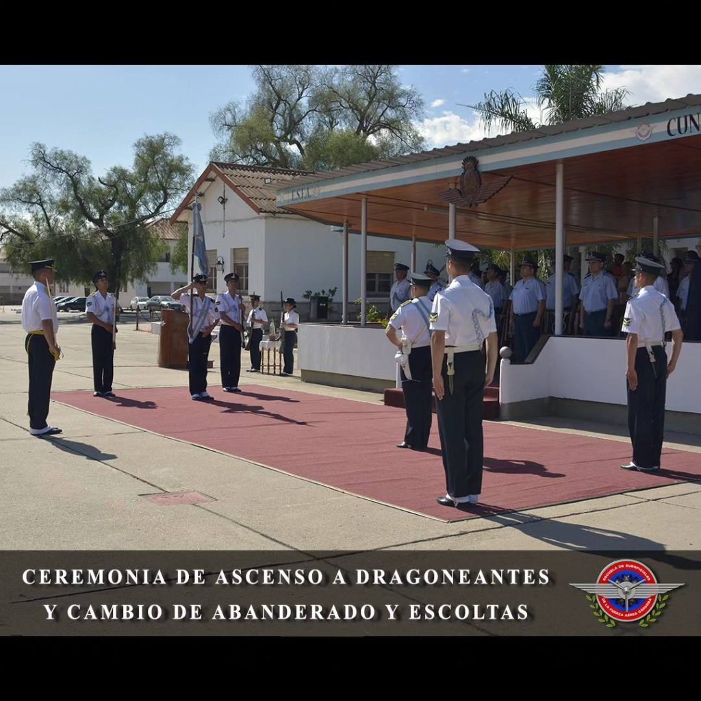 ceremonia de ascenso de aspirantes a dragoneantes y cambio de abanderado y escoltas 12
