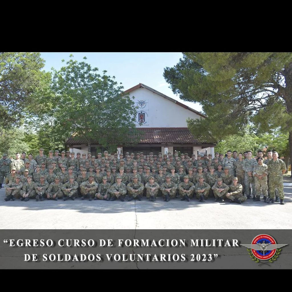 Egreso curso de formación militar de soldados voluntarios 2023 01