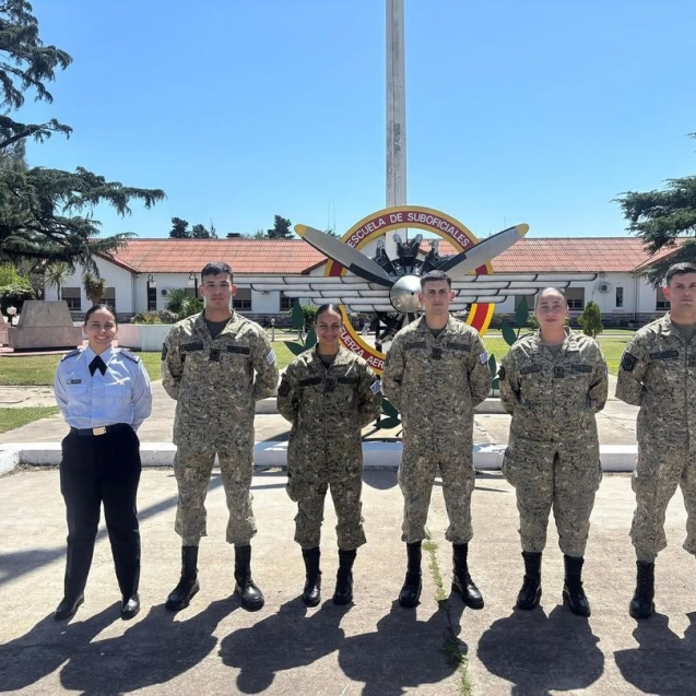 Visita de la Escuela Técnica de Aeronautica 01